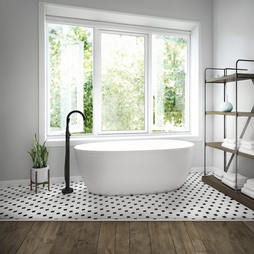 STRETTO™ FREESTANDING BATH